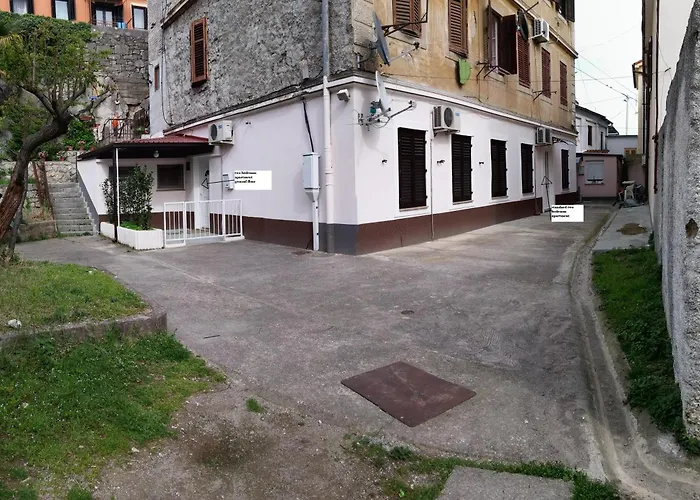 Anita Near Kantrida * Rijeka